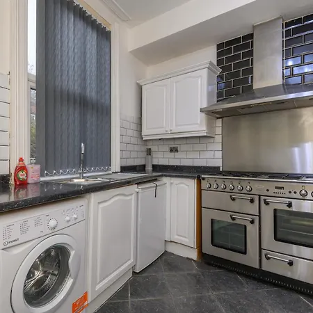 Apartman Newly Refurbished Headingley Free Parking - Pass The Keys Leeds
