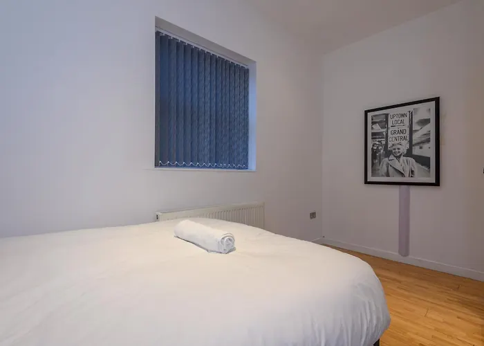 Newly Refurbished Headingley Free Parking - Pass The Keys * Leeds (West Yorkshire)