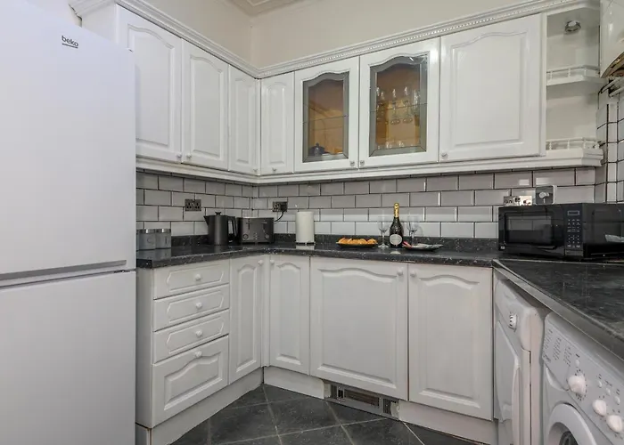 Newly Refurbished Headingley Free Parking - Pass The Keys * Λιντς