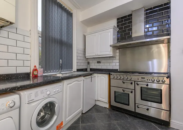 Newly Refurbished Headingley Free Parking - Pass The Keys Apartment Leeds (West Yorkshire)