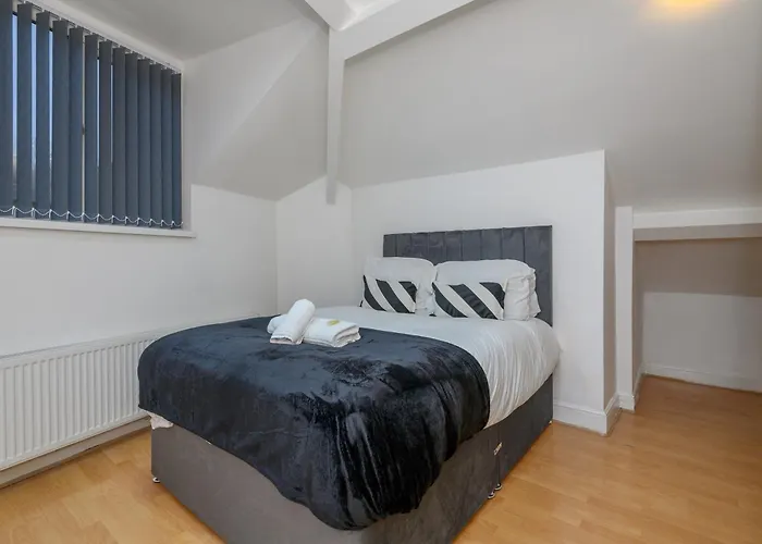 Newly Refurbished Headingley Free Parking - Pass The Keys Apartment Leeds (West Yorkshire)